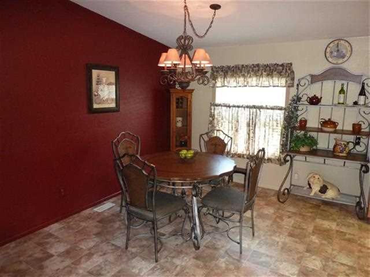 427 E 5th - Photo 9
