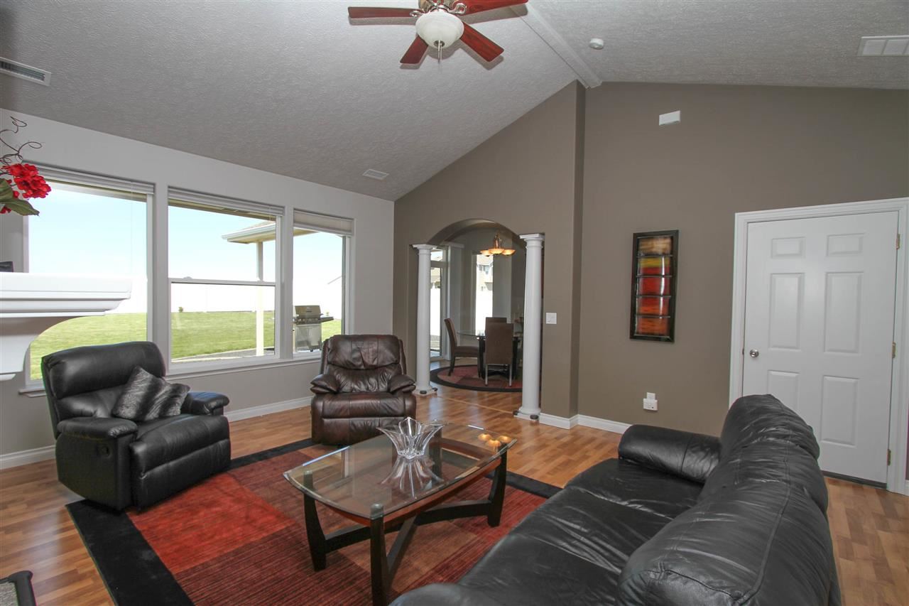 9017 N WARREN St - Photo 3