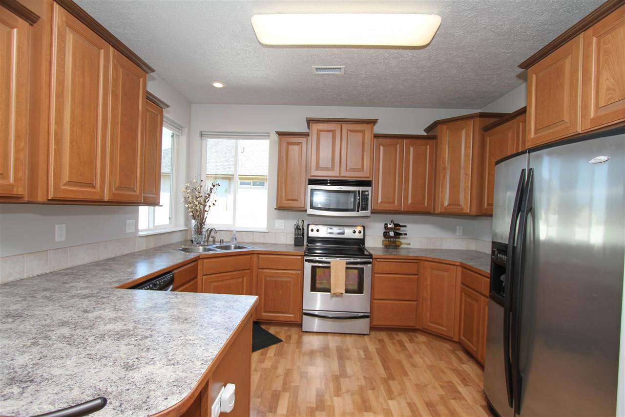 9017 N WARREN St - Photo 8