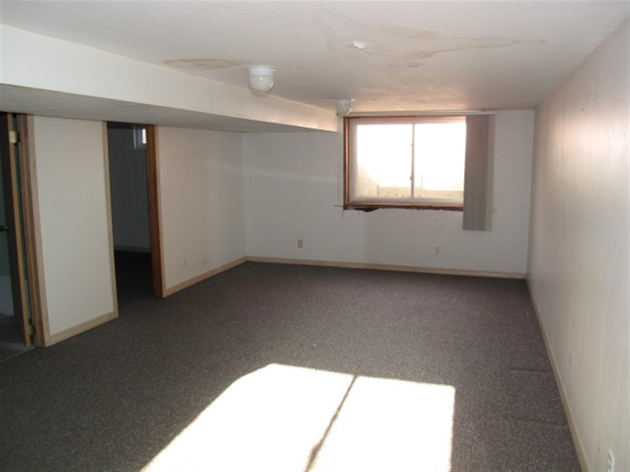 2611 E Mission Avenue - Photo 11