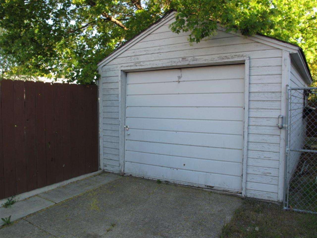 2611 E Mission Avenue - Photo 16