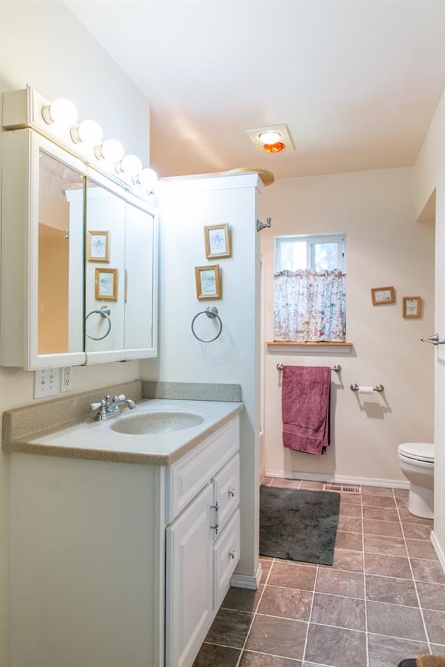 12502 E Newman Lake Dr - Photo 15