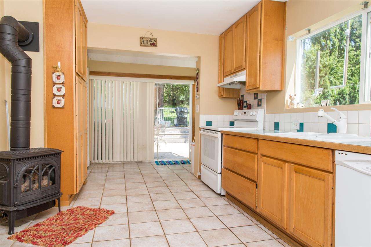 12502 E Newman Lake Dr - Photo 5