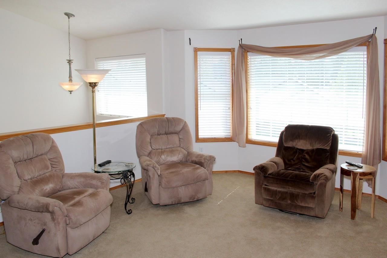 6820 N Oxford Ln - Photo 3