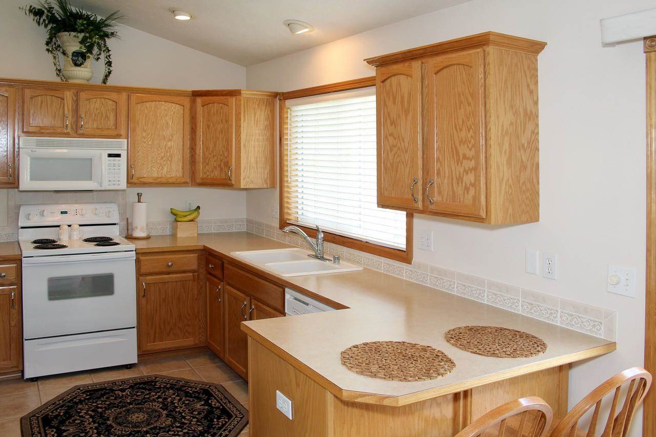 6820 N Oxford Ln - Photo 5