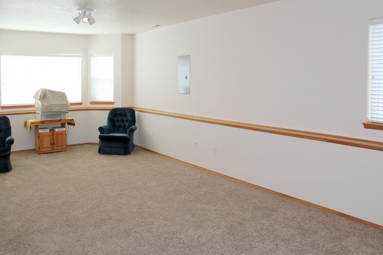 6820 N Oxford Ln - Photo 10