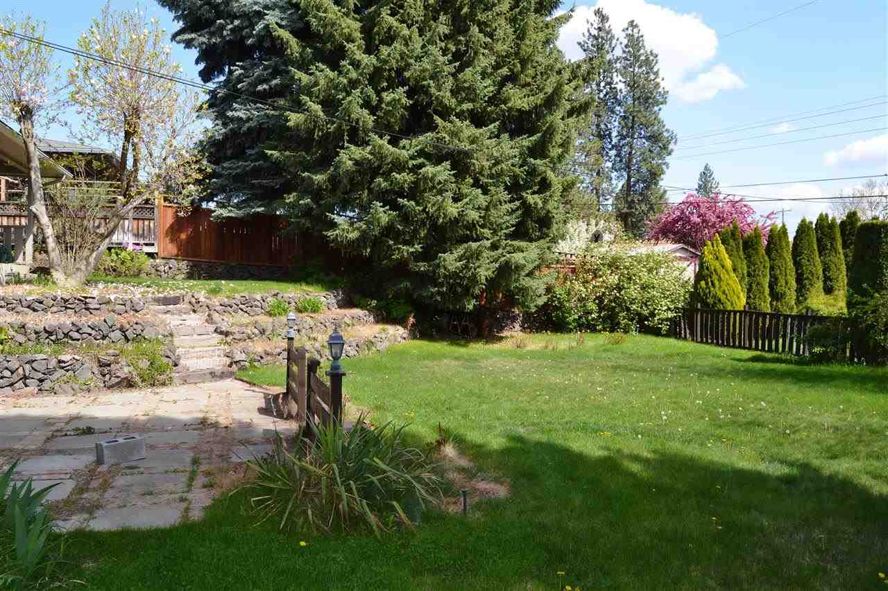 2715 W Woodside Ave - Photo 19