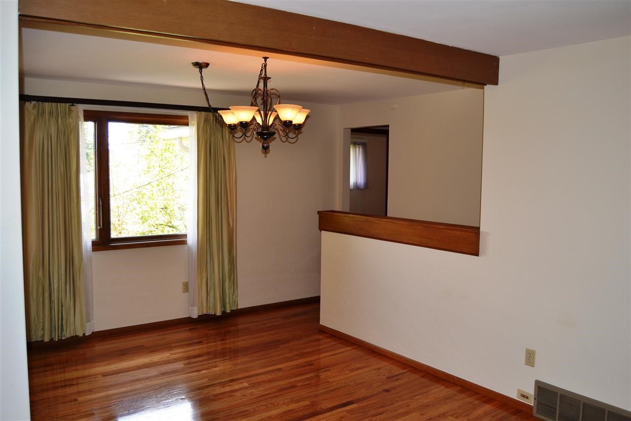 2715 W Woodside Ave - Photo 4
