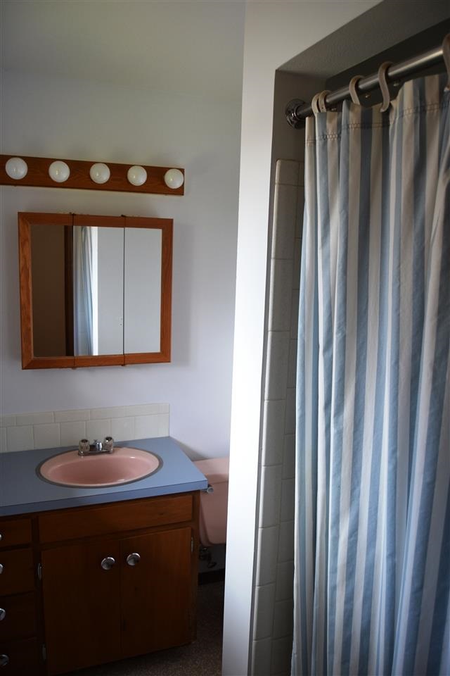 2715 W Woodside Ave - Photo 8