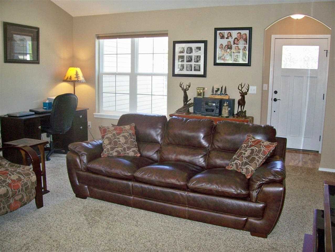 392 Glendale Dr - Photo 5