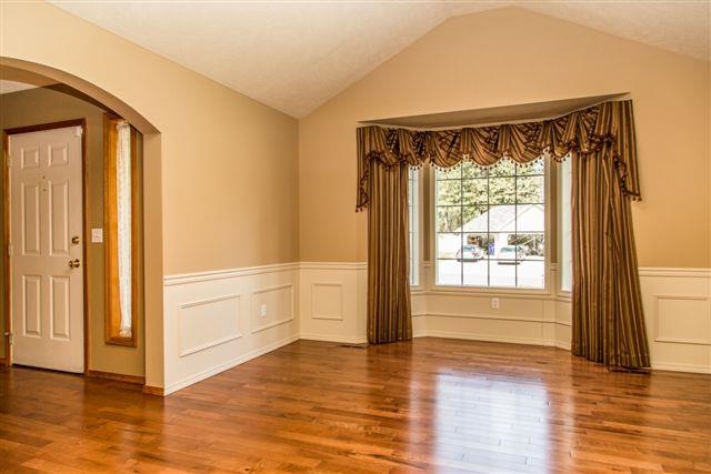 115 W Rolland Ave - Photo 3