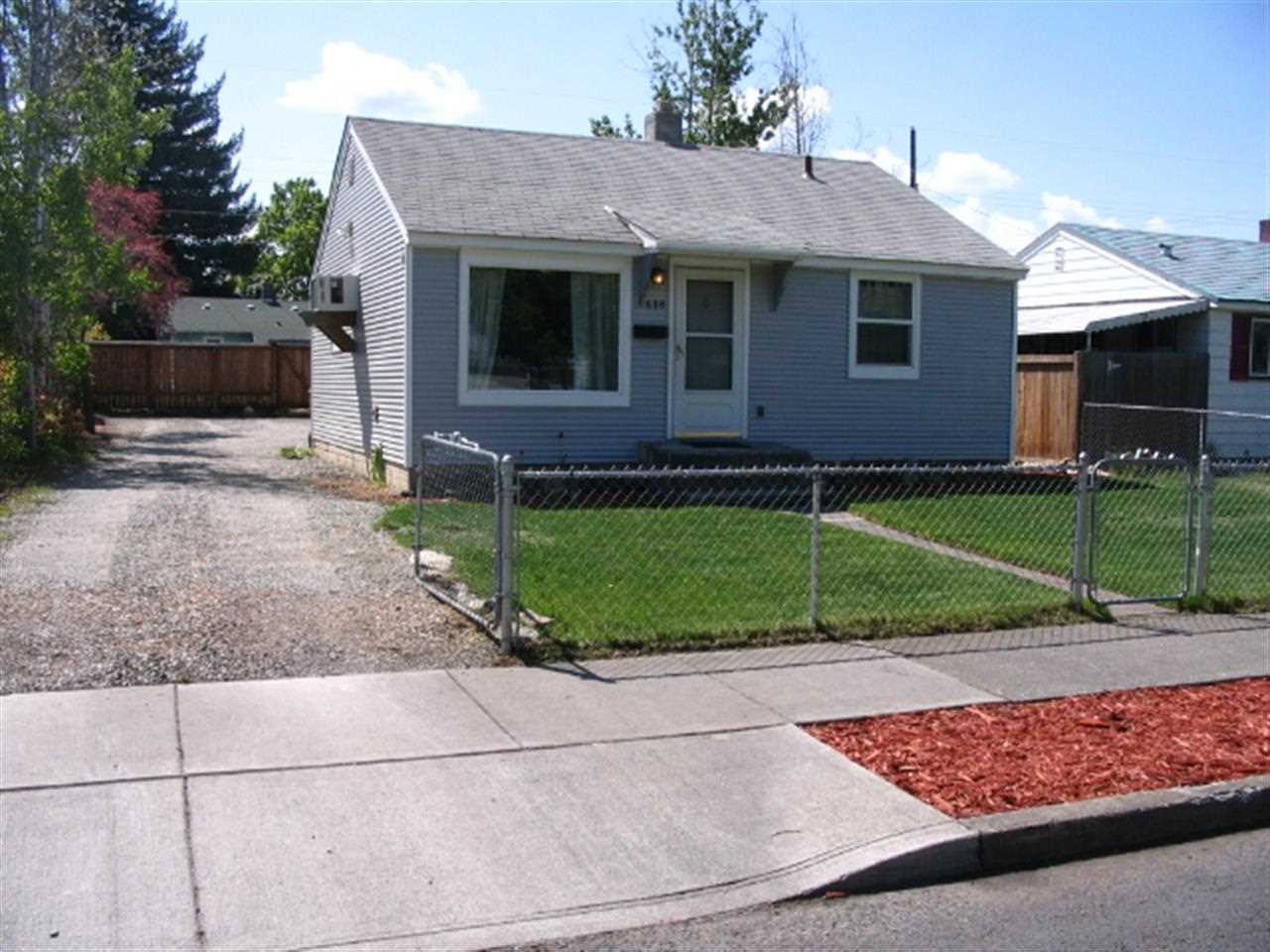 618 E Longfellow - Photo 1