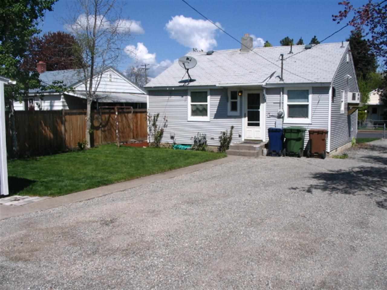 618 E Longfellow - Photo 2