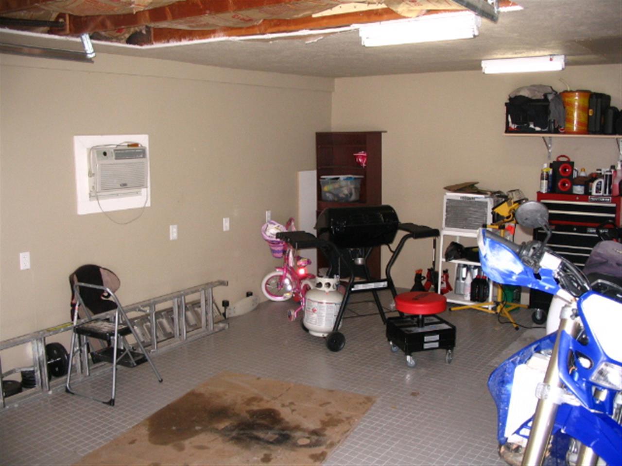618 E Longfellow - Photo 11