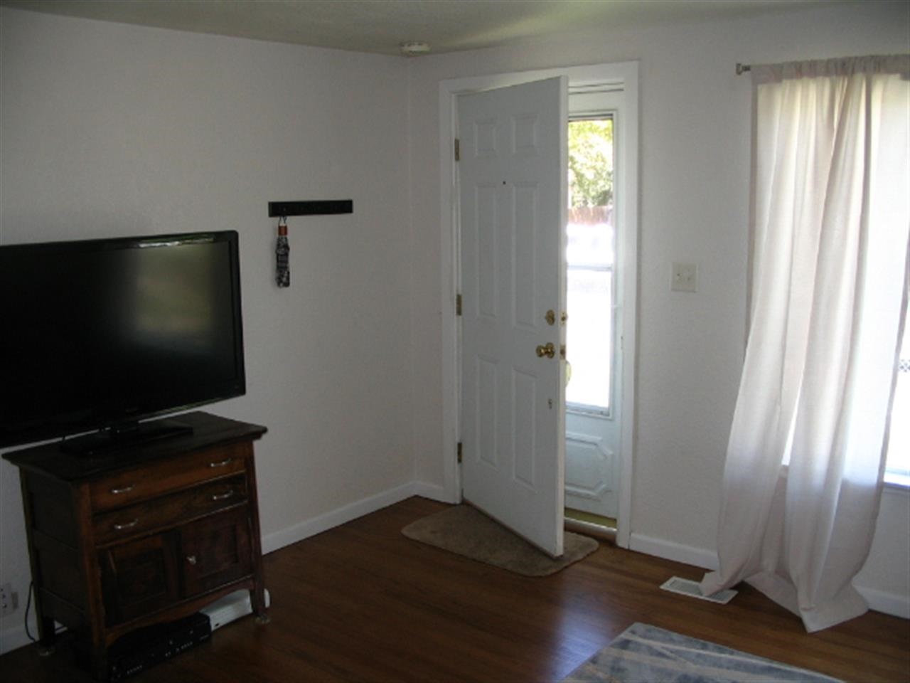 618 E Longfellow - Photo 5