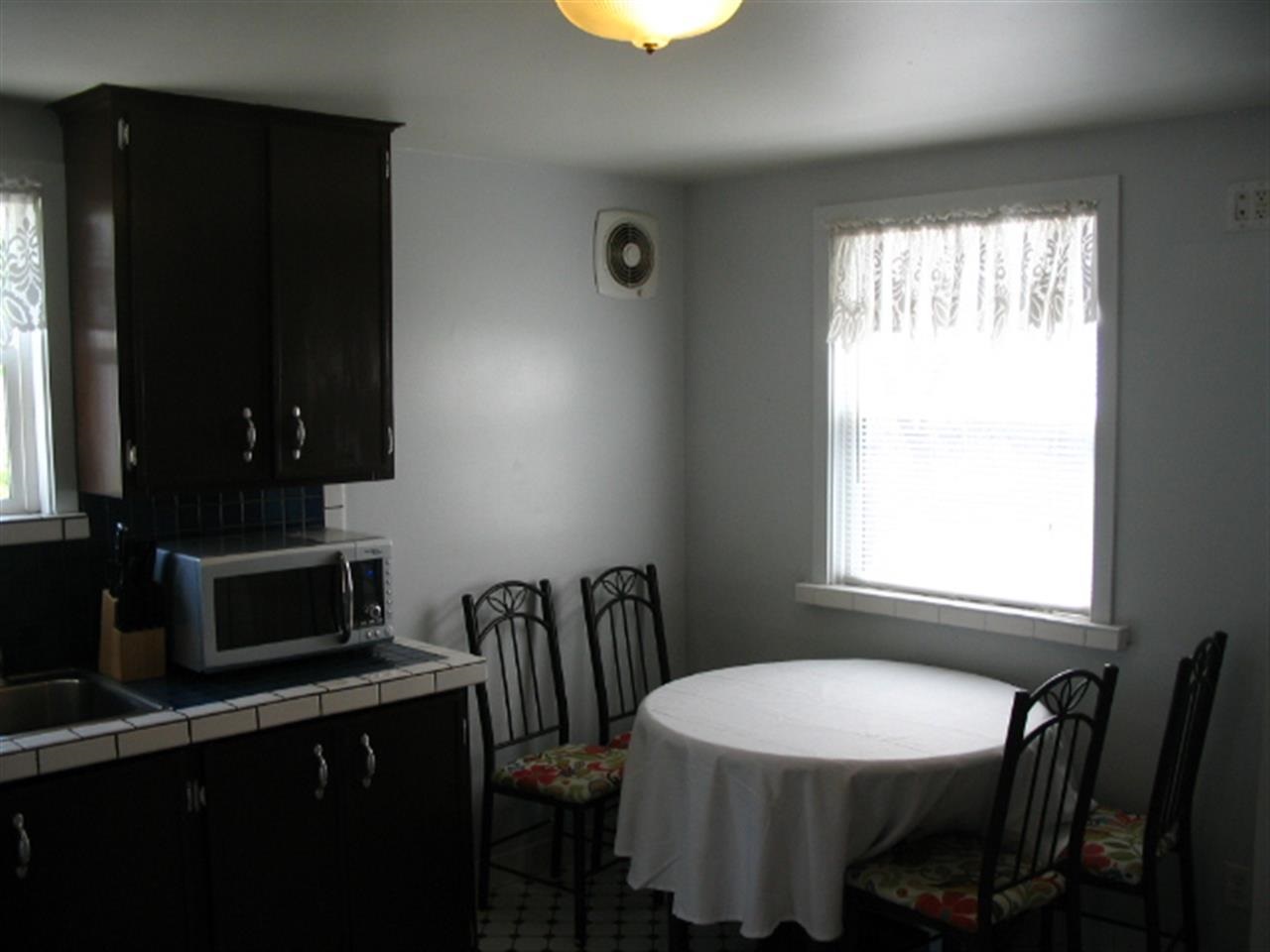 618 E Longfellow - Photo 8