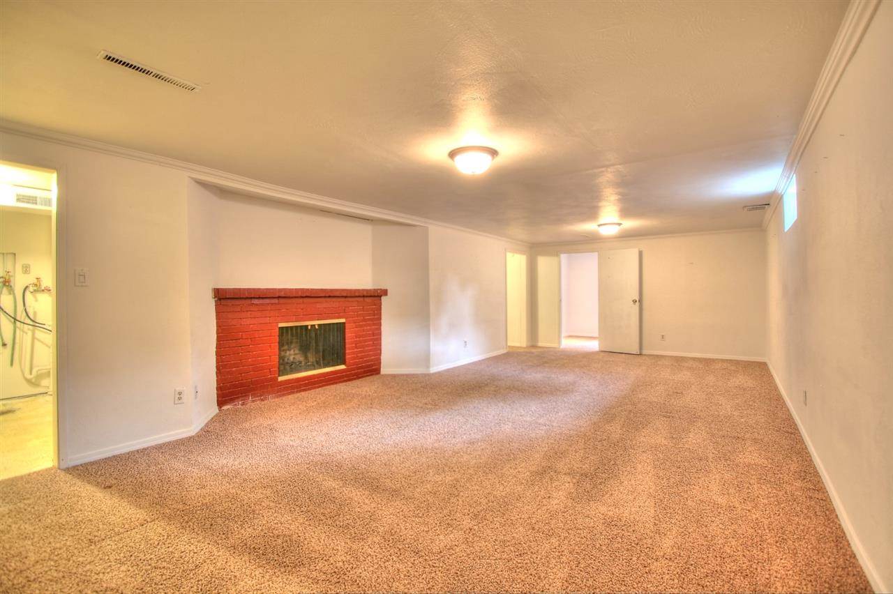 3003 W Woodside Ave - Photo 14