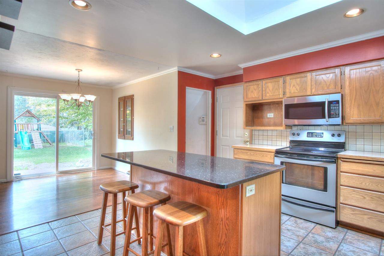 3003 W Woodside Ave - Photo 4