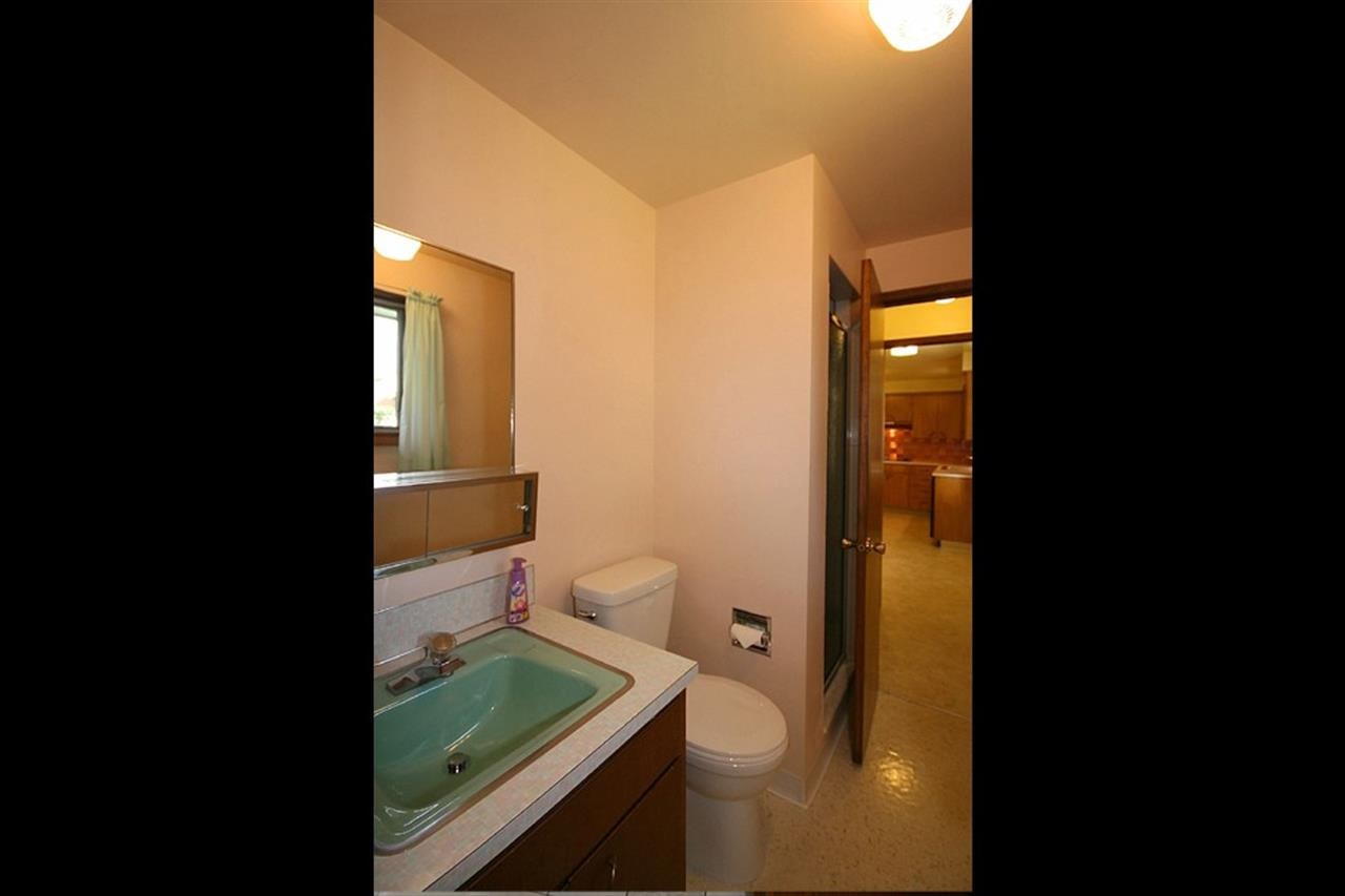 2325 W Longfellow - Photo 13