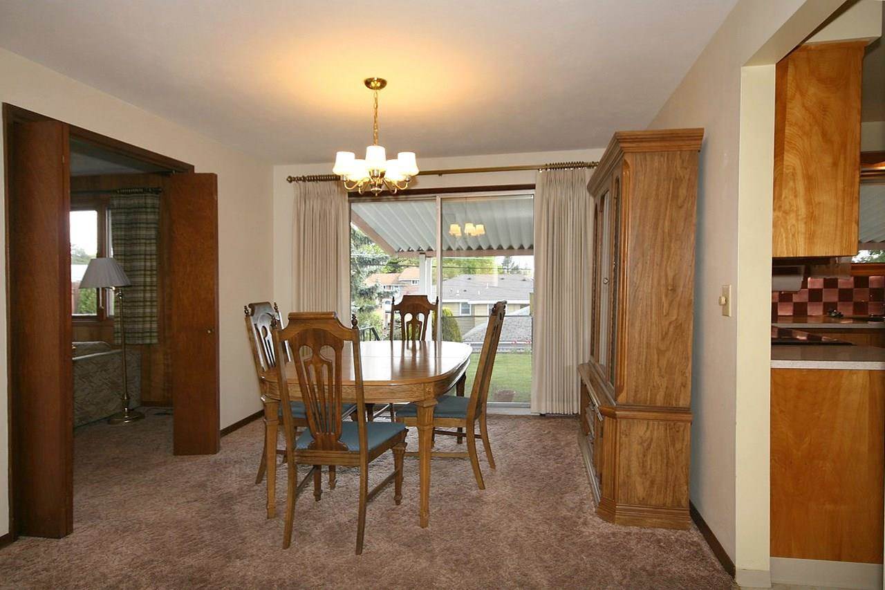 2325 W Longfellow - Photo 4