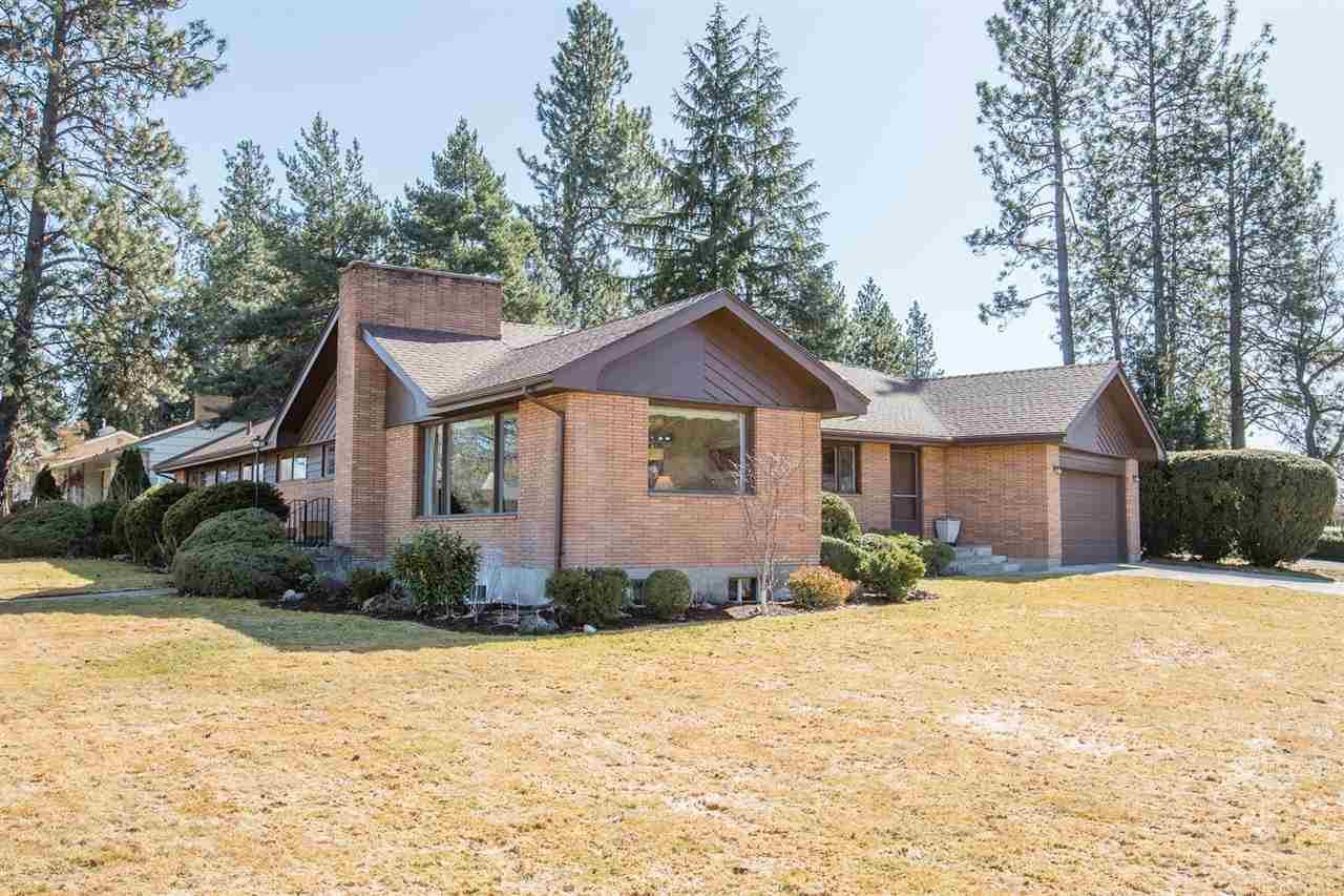 2 E 39th Ave - Photo 1