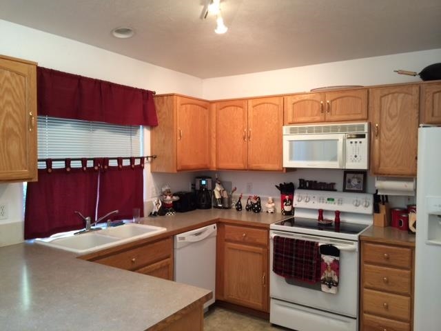 7220 N Hogan St - Photo 3