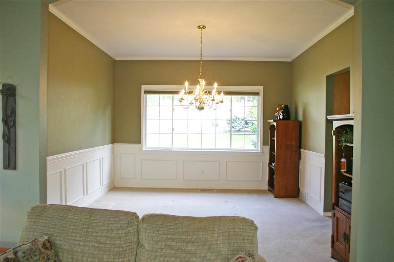 305 W Charlton - Photo 6
