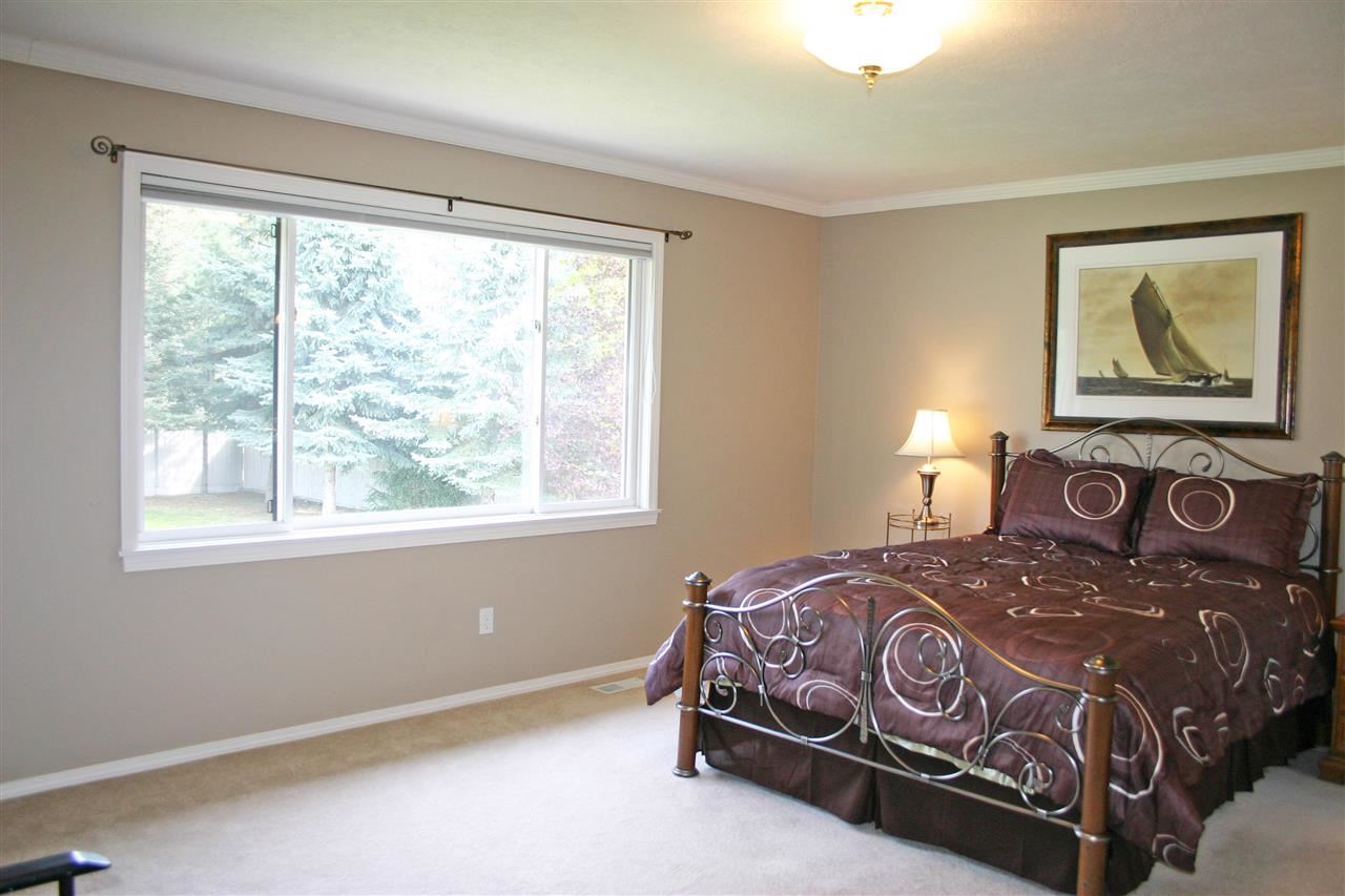 305 W Charlton - Photo 10