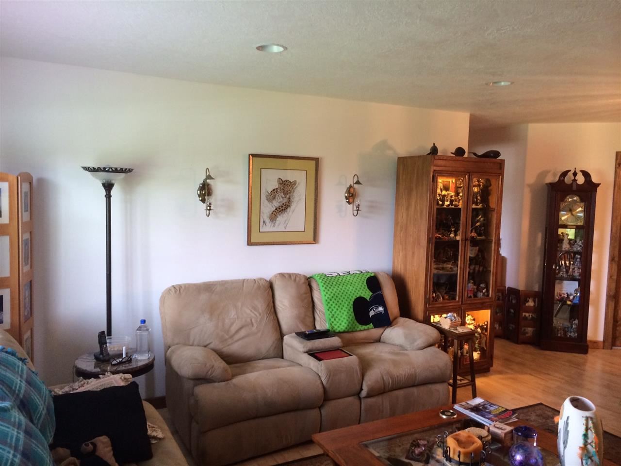 31900 E Phillips Ln - Photo 3
