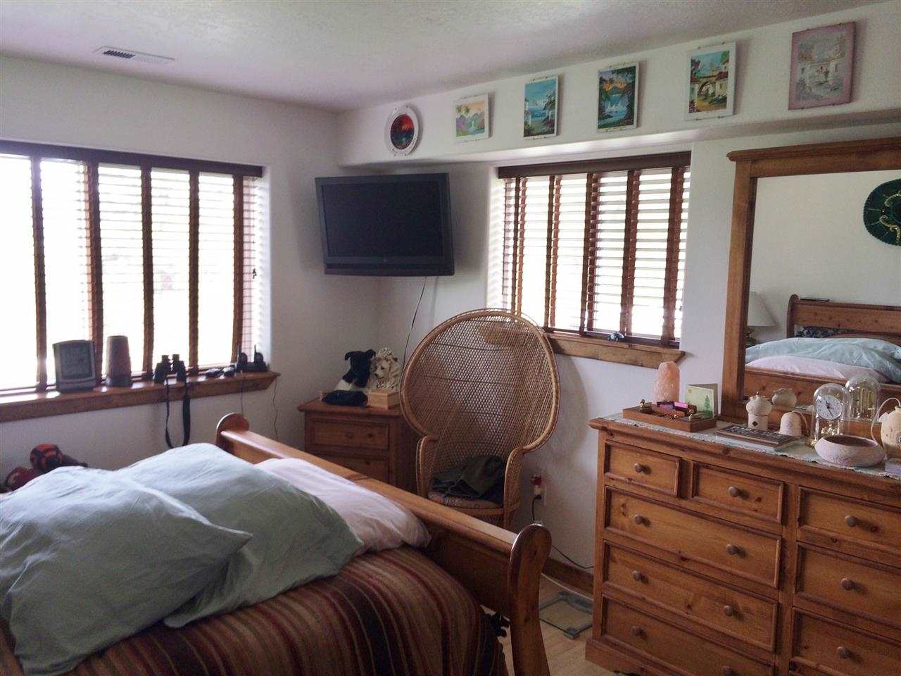 31900 E Phillips Ln - Photo 8