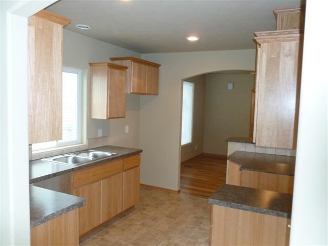 2920 N Perry St - Photo 3