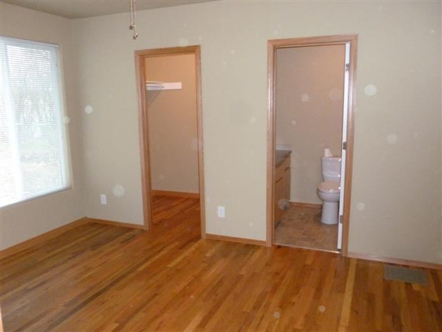 2920 N Perry St - Photo 4
