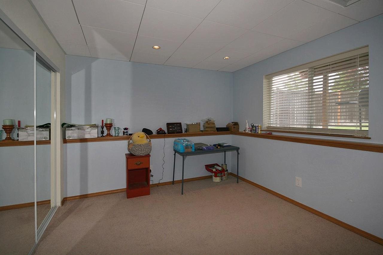 23307 E Maxwell Ave - Photo 15