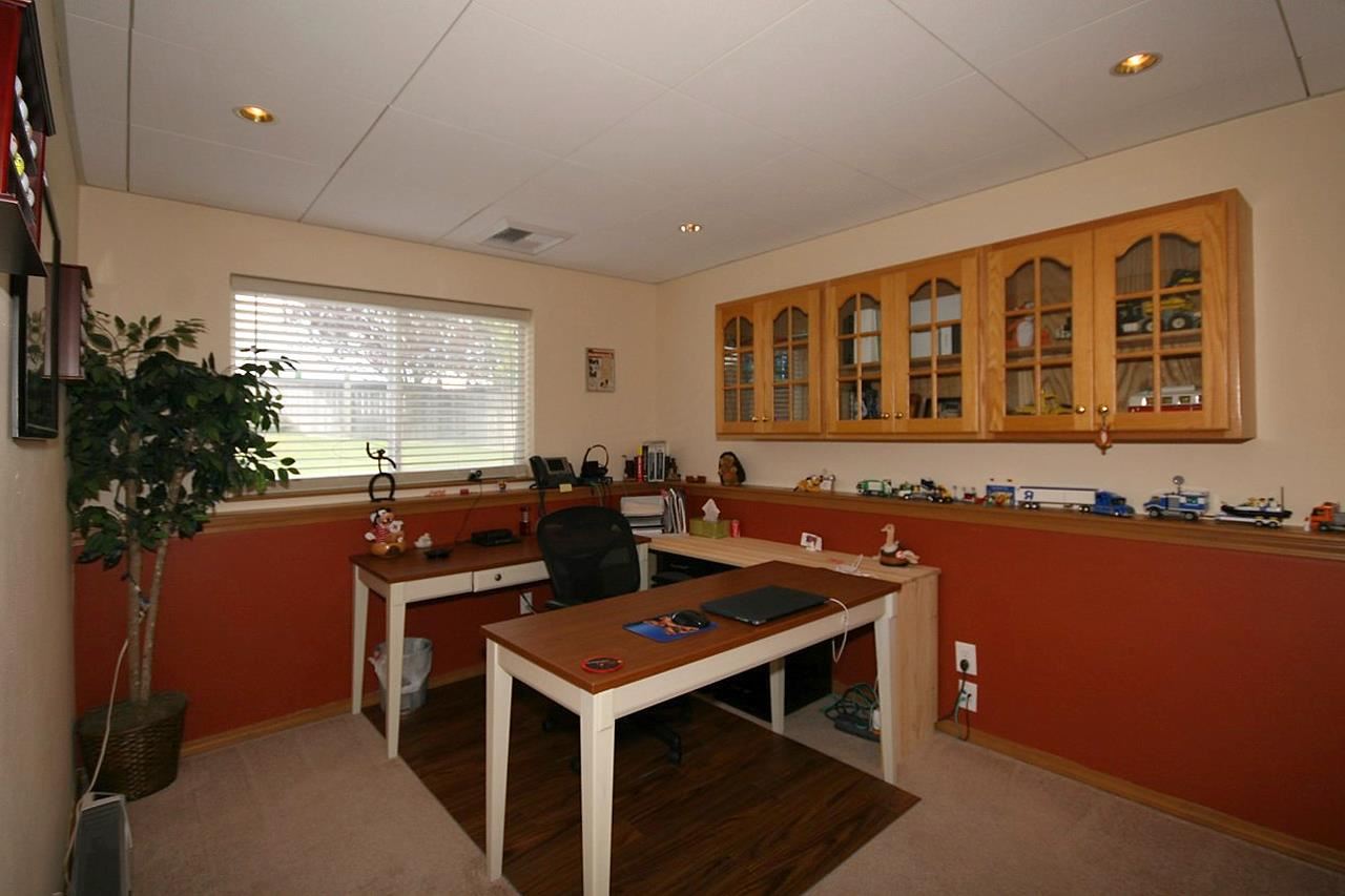 23307 E Maxwell Ave - Photo 16