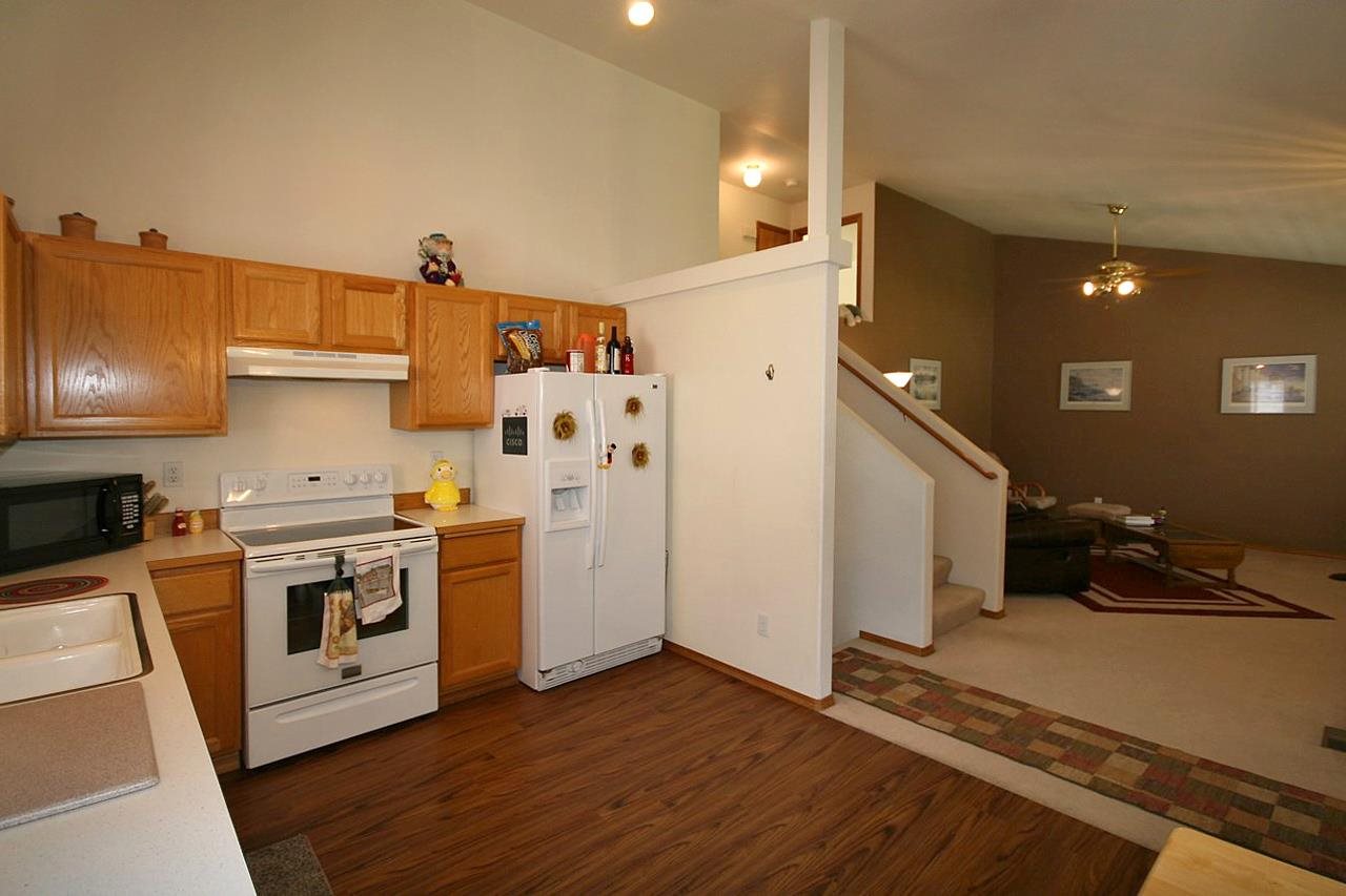 23307 E Maxwell Ave - Photo 3