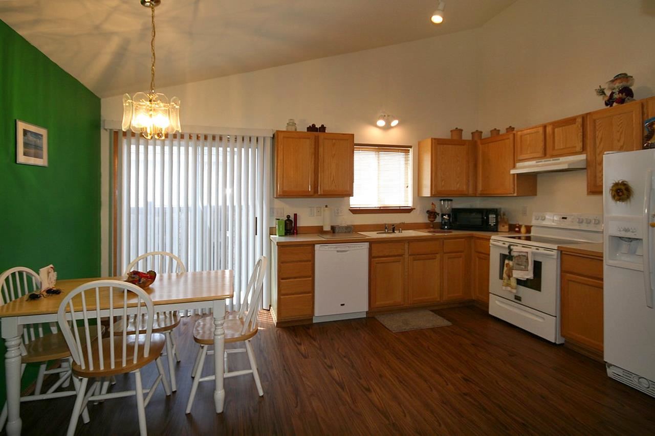 23307 E Maxwell Ave - Photo 5