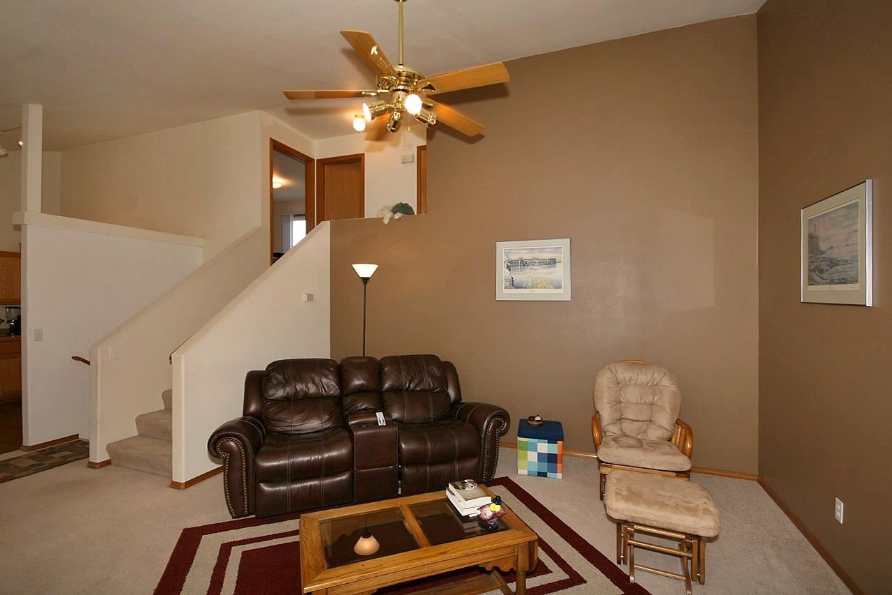 23307 E Maxwell Ave - Photo 10