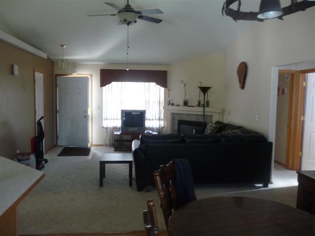 515 W Cambridge - Photo 3