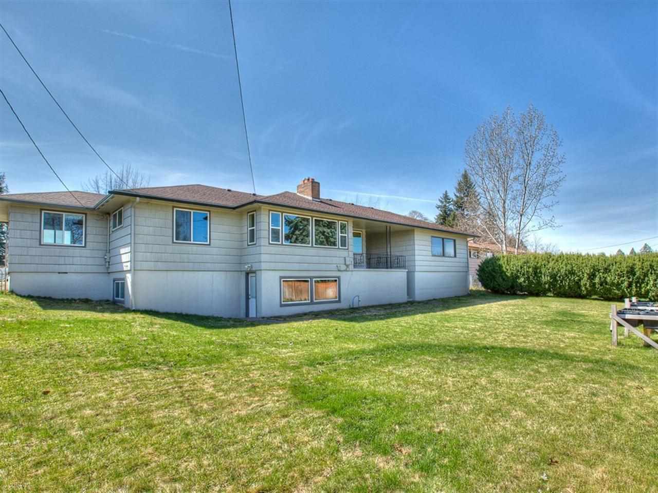 11609 E 11th Ave - Photo 18