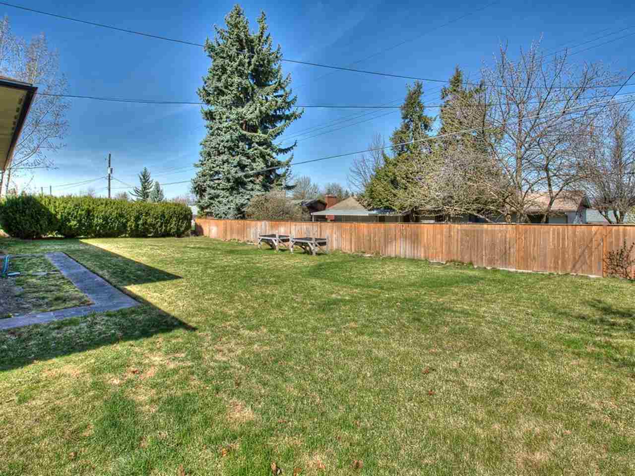 11609 E 11th Ave - Photo 19