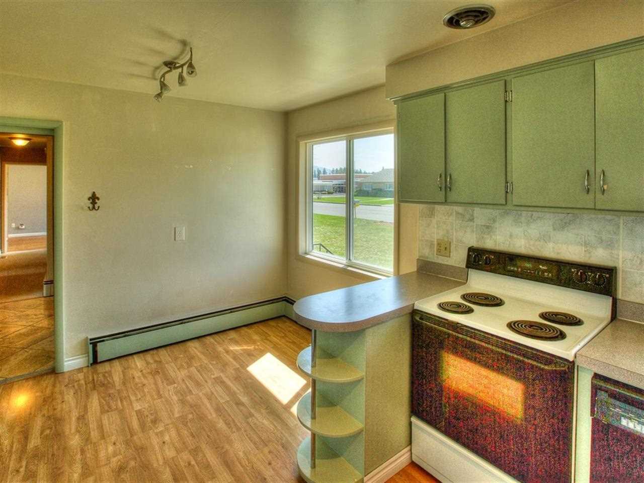 11609 E 11th Ave - Photo 6