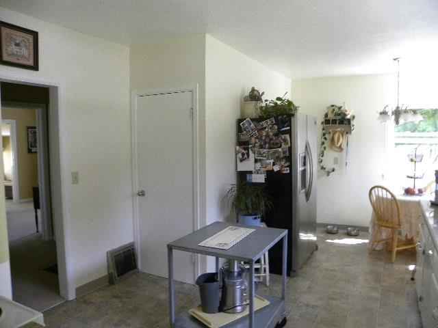 1323 S SOUTHEAST Blvd - Photo 3