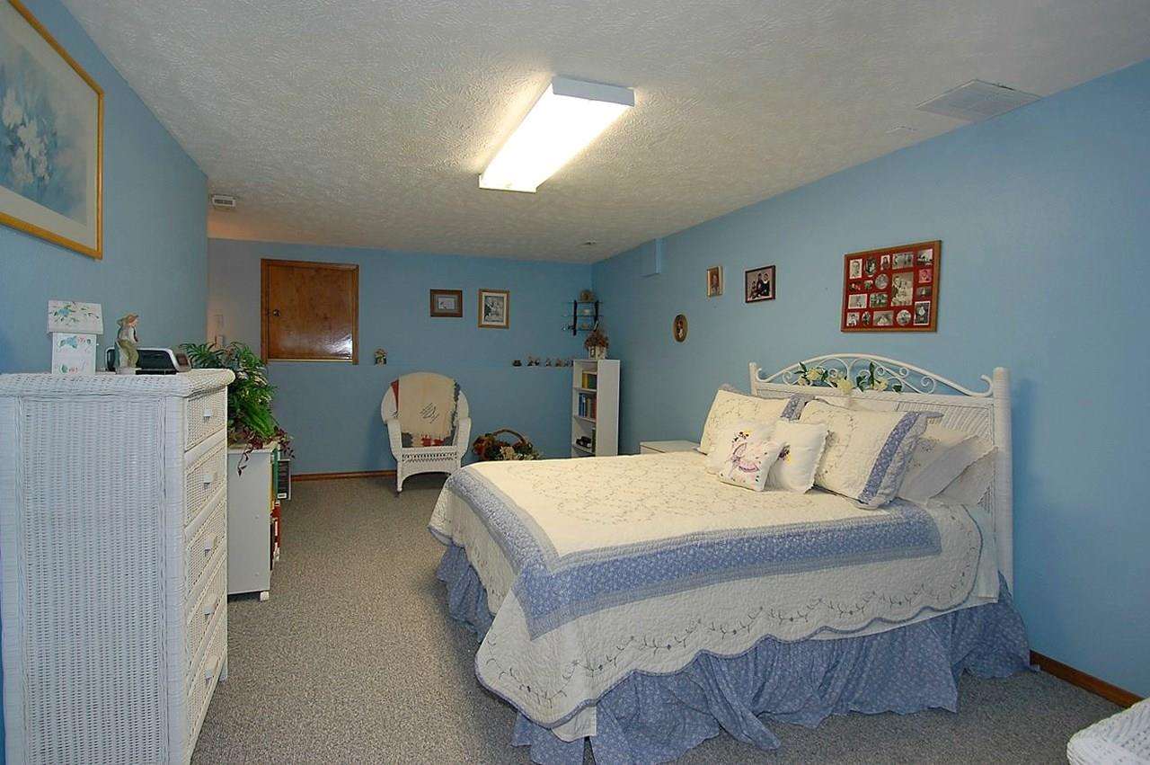 11818 E 36th Ave - Photo 13