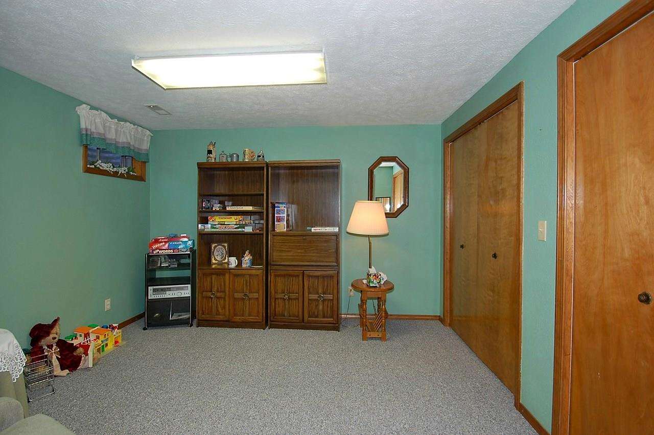 11818 E 36th Ave - Photo 14