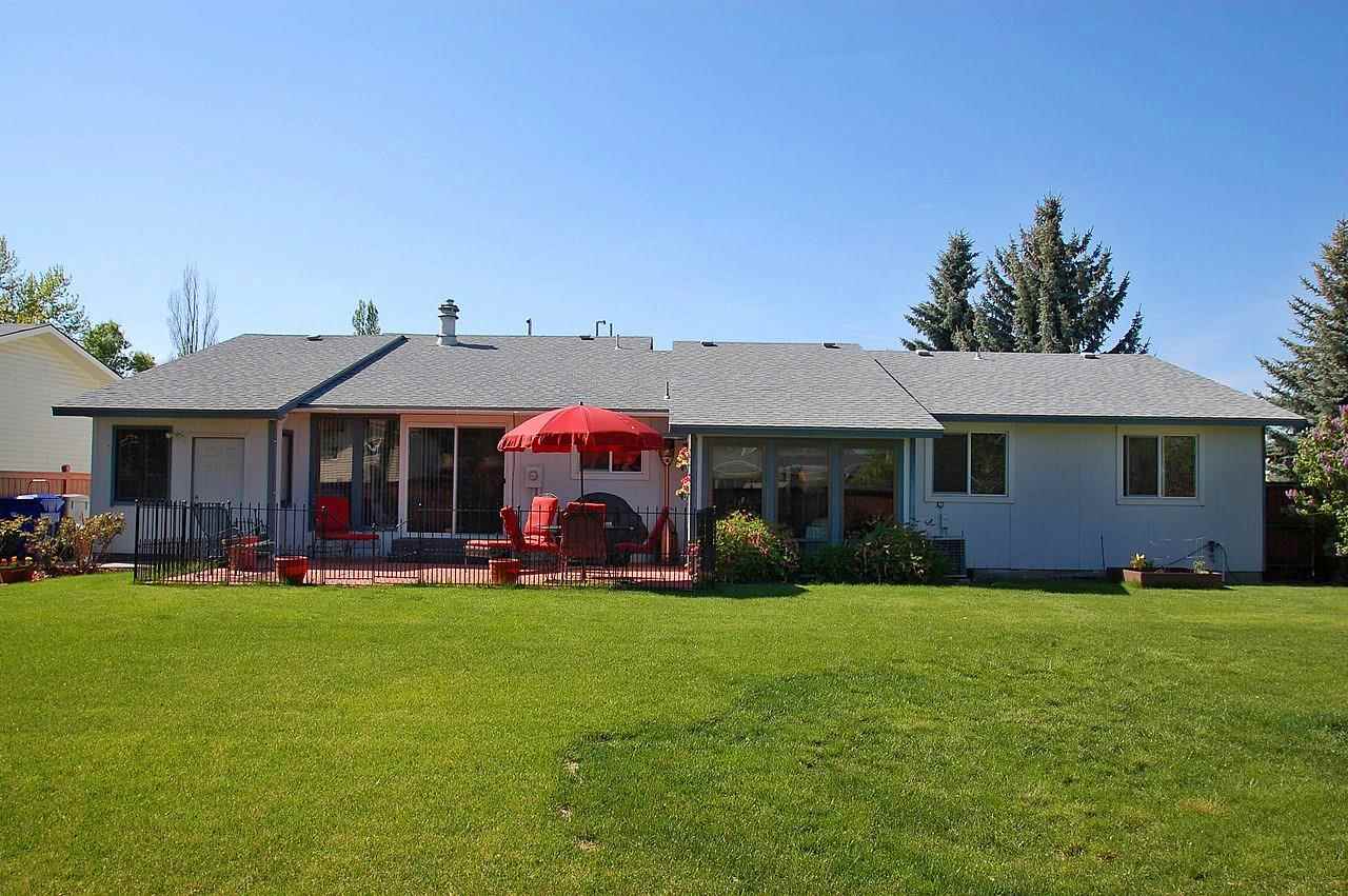 11818 E 36th Ave - Photo 20