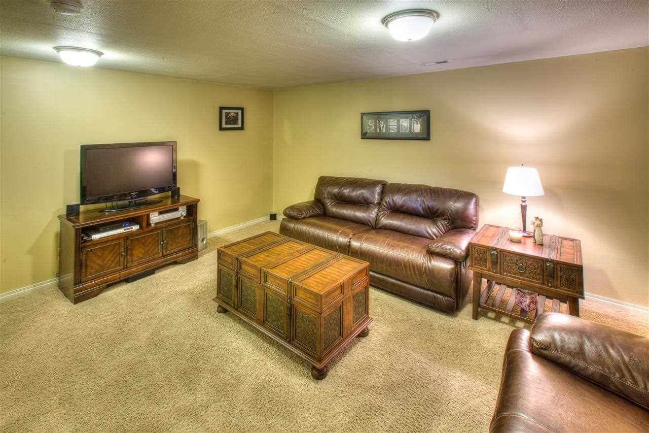 23704 E Maxwell Dr - Photo 15