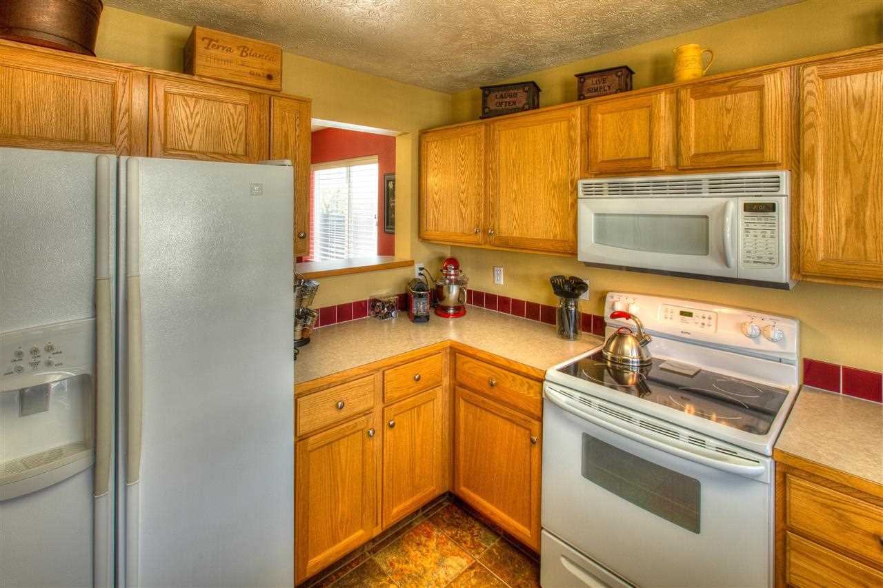 23704 E Maxwell Dr - Photo 3