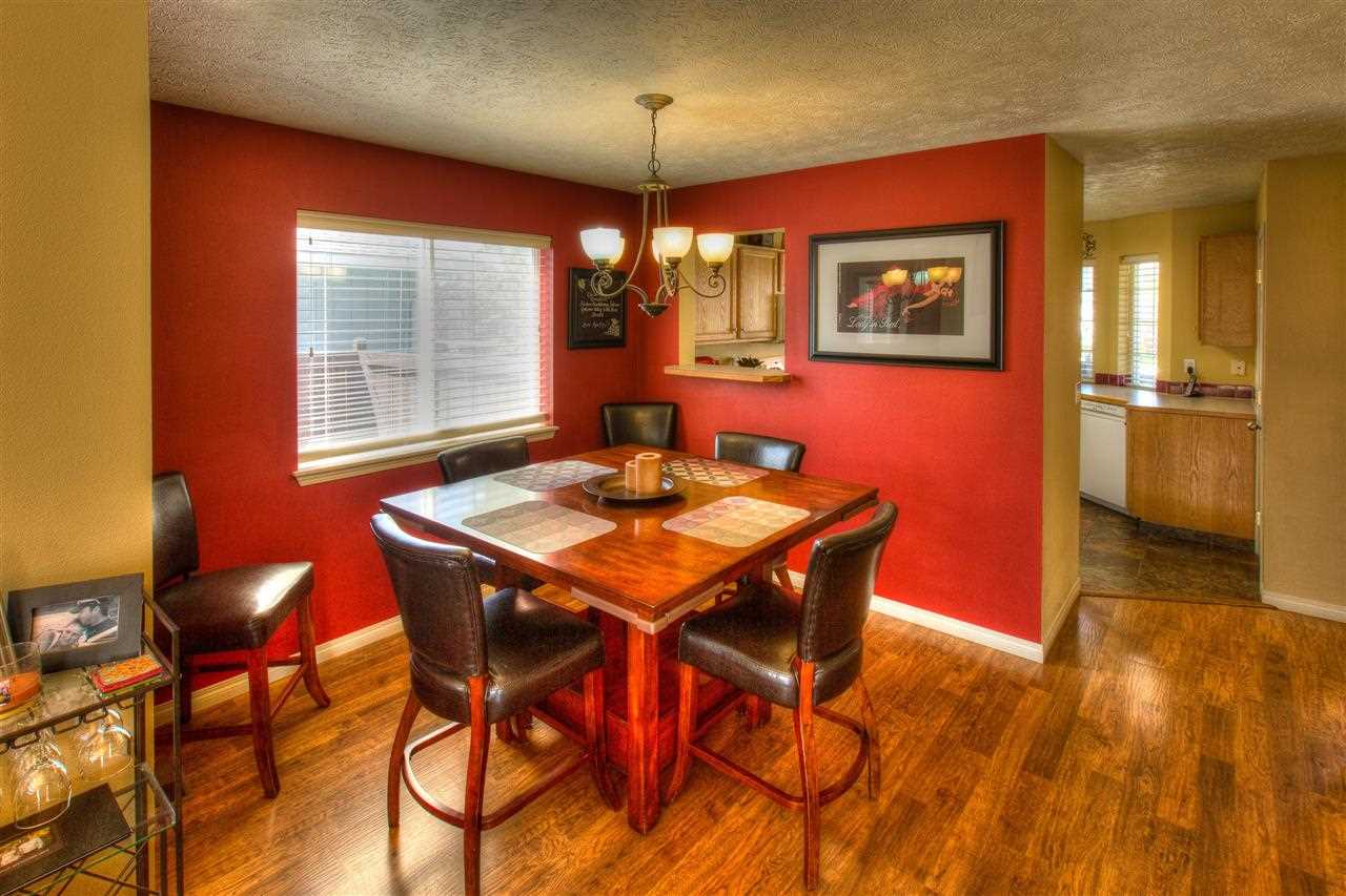 23704 E Maxwell Dr - Photo 4