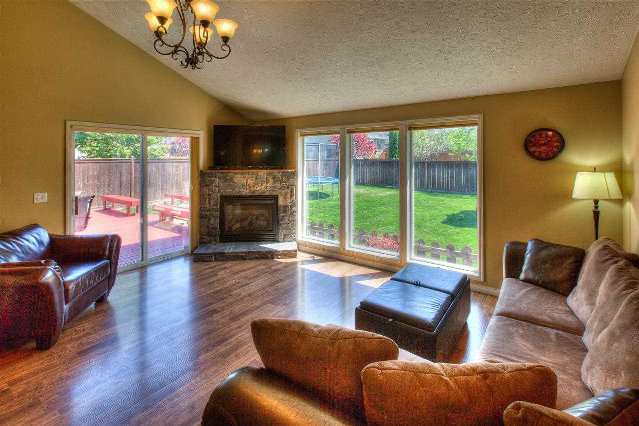 23704 E Maxwell Dr - Photo 9