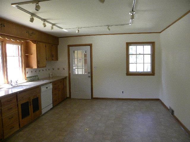 2109 E 17TH Ave - Photo 8
